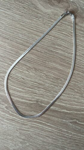 Collanina a maglia di serpente color Argento