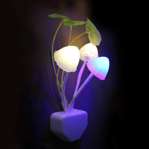 Mushroom Fungus Night Light  Sensor 220V 3 LED Colorful Mushroom Lamp Led Night Lights - immagine 3