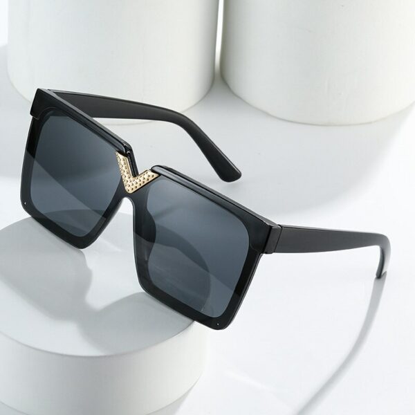 One Piece Square V shaped Sunglasses For Women New Fashon Oversized Balck Gradient Sun Glasses Female Pink Blue Shades Men Glasses - immagine 5