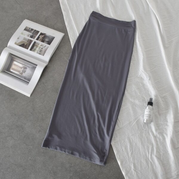 Gonna a tubino dritta, comoda, elastica slim fit che stringe i fianchi, gonna di media lunghezza - immagine 12