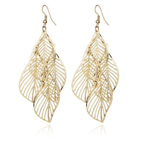 Simple and versatile, boastful leaf earrings for women, multi-layer metal hollowed out leaf earrings, earrings, and earrings