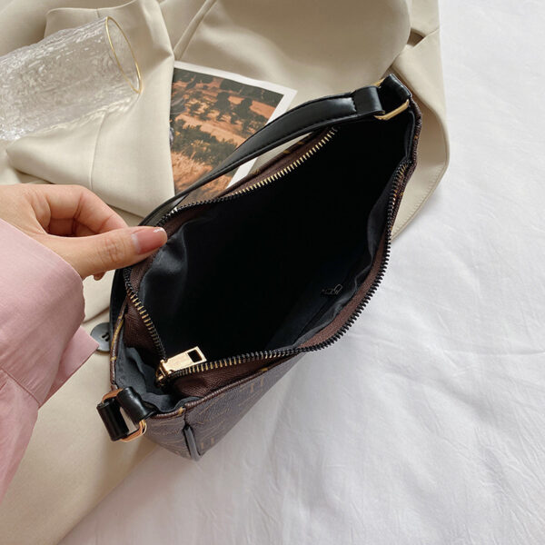 Chain Bag New Fashion Summer Retro Small Square Bag Single Shoulder Messenger Bag Women's Fashion Hand Carrying Armpit Bag - immagine 6