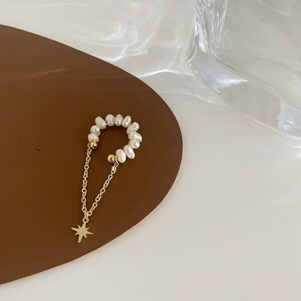 French Pearl Ear Bone Clip Women Fake Piercing Ear Cuff Retro Elegant Irregular Natural Pearl Ear Clips On Earrings Jewelry Gift - immagine 10