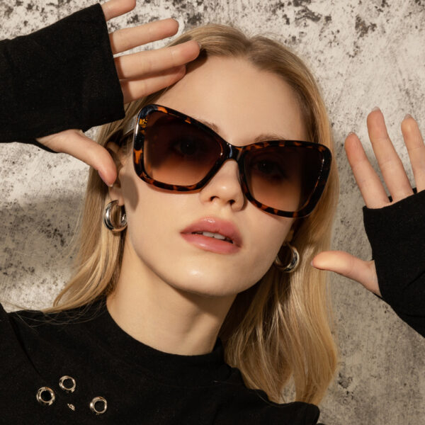 New Fashion Butterfly Large Frame Sunglasses Men And Women Trend Gradient Color Sunglasses Concave Shape Glasses - immagine 2