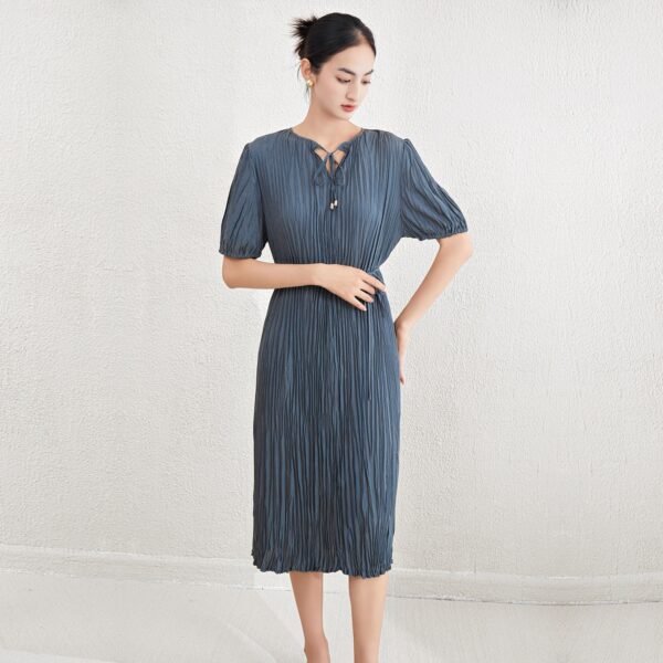 Dresses for women with a sense of niche design. Lace up waist with bubble sleeves for long dresses - immagine 4