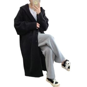 Loose hooded single breasted sweater jacket