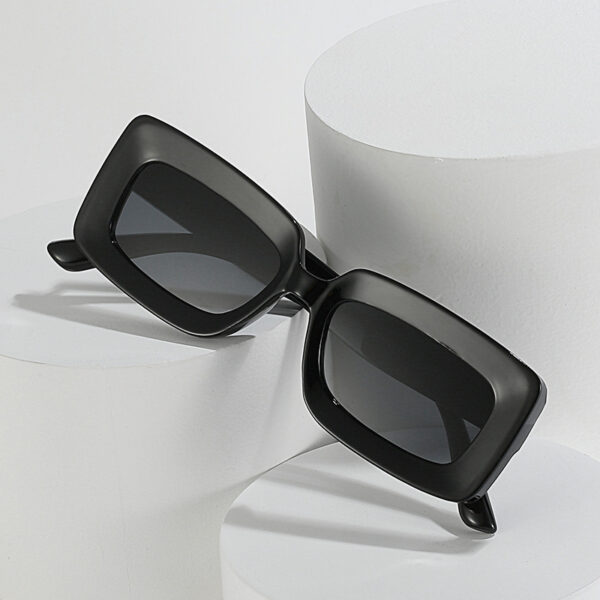 New Square Sunglasses Beach Small Frame Glasses Fashion Beach Jelly-Colored Sunglasses Women